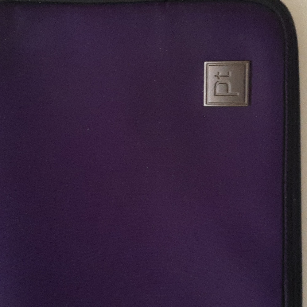 Tablet case, padded. Excellent condition. - Picture 2 of 3